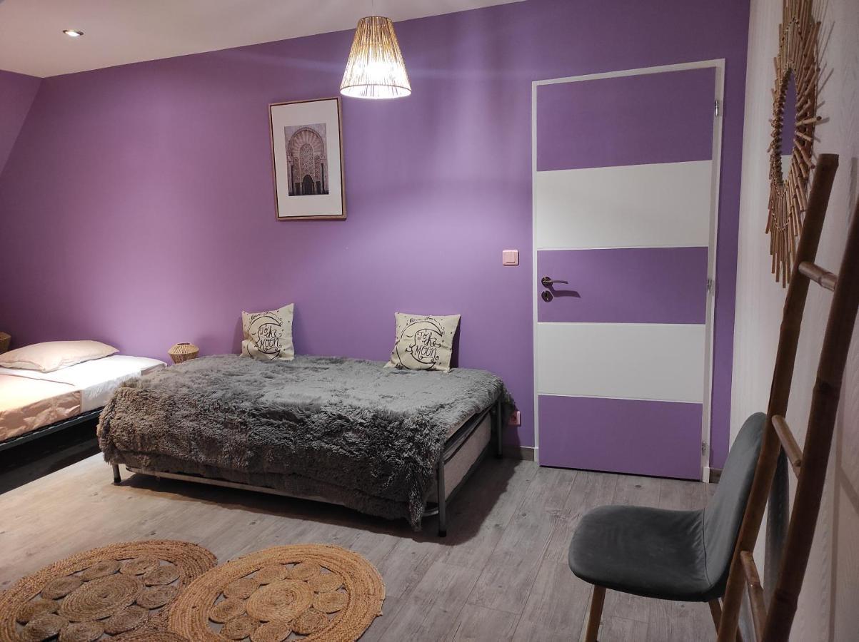 Agreable Et Spacieuse Chambre Familiale Sansac-de-Marmiesse Bagian luar foto